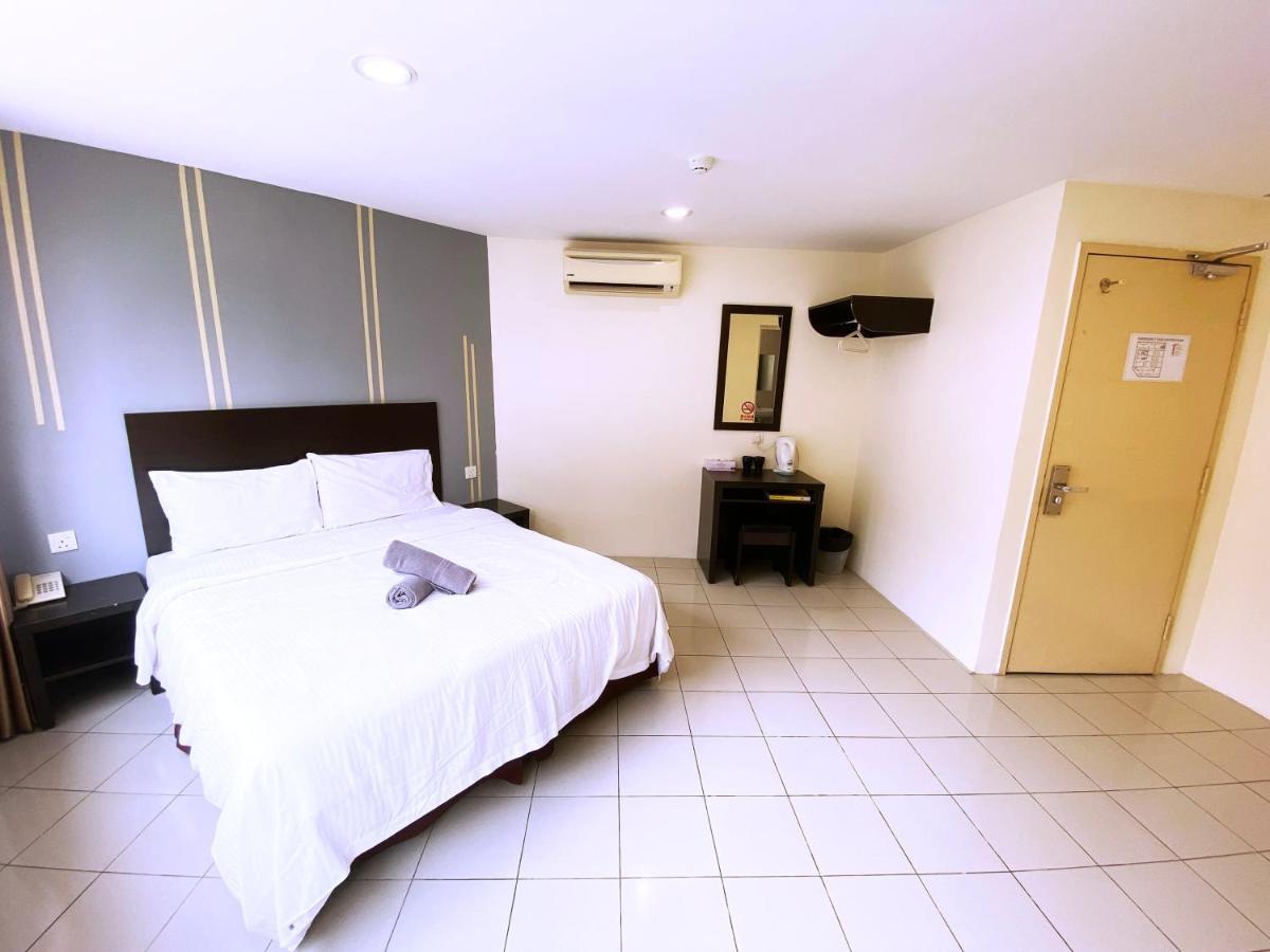 Your Hotel Klang By D'Concept Экстерьер фото